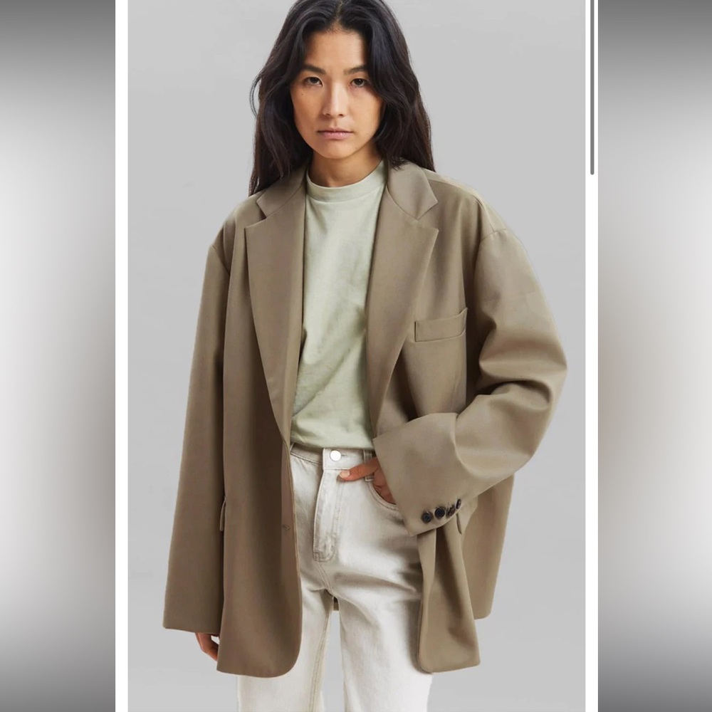 Blogger favorite The Frankie Shop Oversized Boyfriend Blazer- Sold out Online!